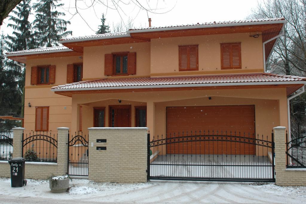 B. Gilincsek Gábor - Mediterrán ház