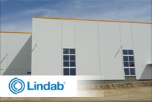 Lindab - Lindab szendvicspanel csarnok referencia - <br>ContiTech Csarnok
