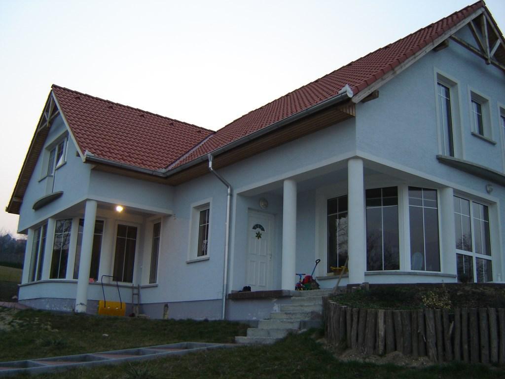 Kenyeres Róbert - Lakóház 3 Győrújbarát