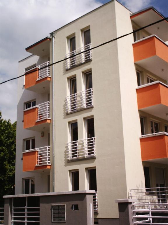 Bagoly Lajos, Planit 2000 Építészstúdió - 8 lakásos társasház