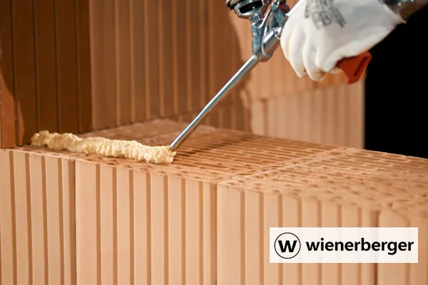 ***Wienerberger - Számos előnnyel járó partnerprogramot indít kivitelezőknek a Wienerberger Magyarország