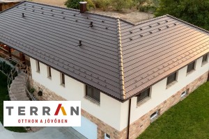 Terrán - Hangolja letisztultságra a fedésképet sík tetőcserepekkel
